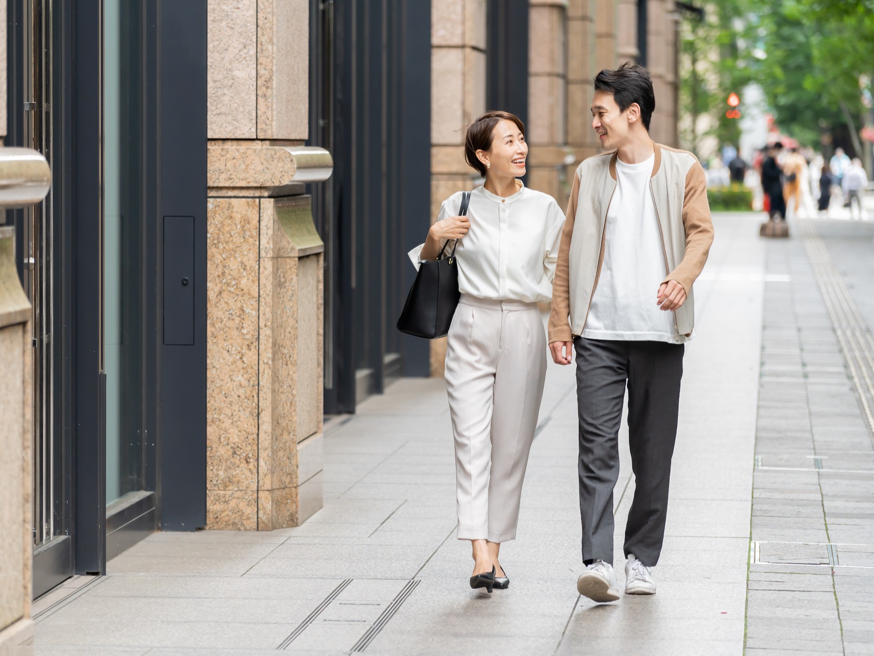 ボディタッチの男性心理を解説