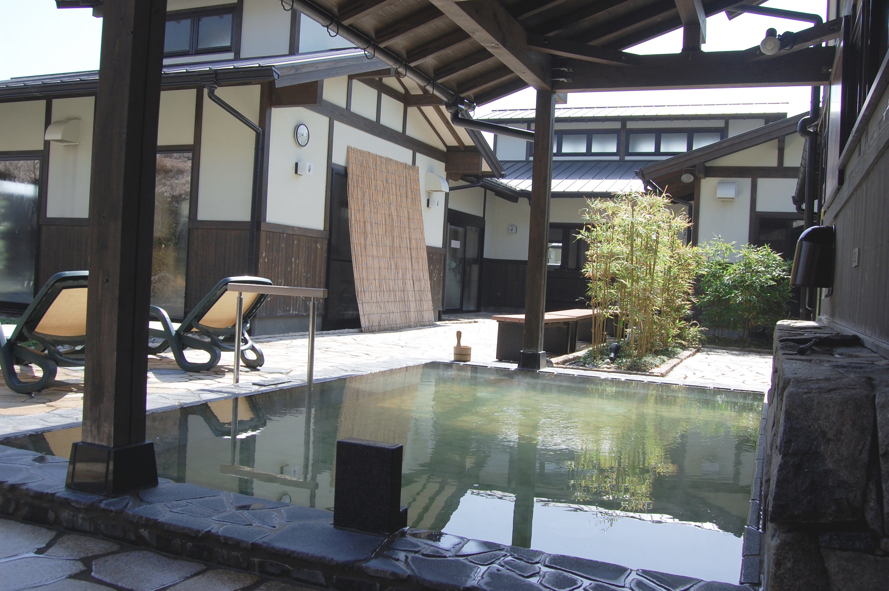 滋賀♨️でお得満腹グルメ＆憩い露天優掛流→守山天然温泉ほたるの湯 | ｺｽﾊﾟ推し型ランチグルメや通販取寄グルメで憩いと感動する食レポを目指しています。